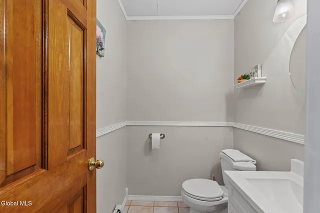 $550,000 | 6 Wayto Lane, Clifton Park, NY 12019