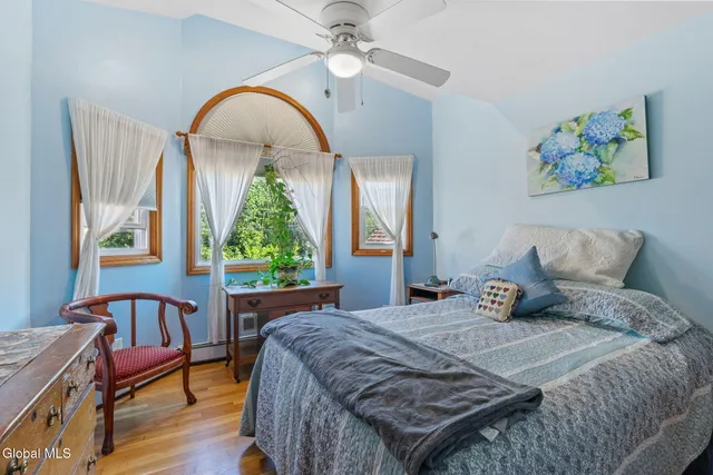 $550,000 | 6 Wayto Lane, Clifton Park, NY 12019