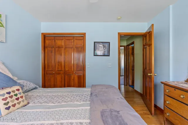 $550,000 | 6 Wayto Lane, Clifton Park, NY 12019