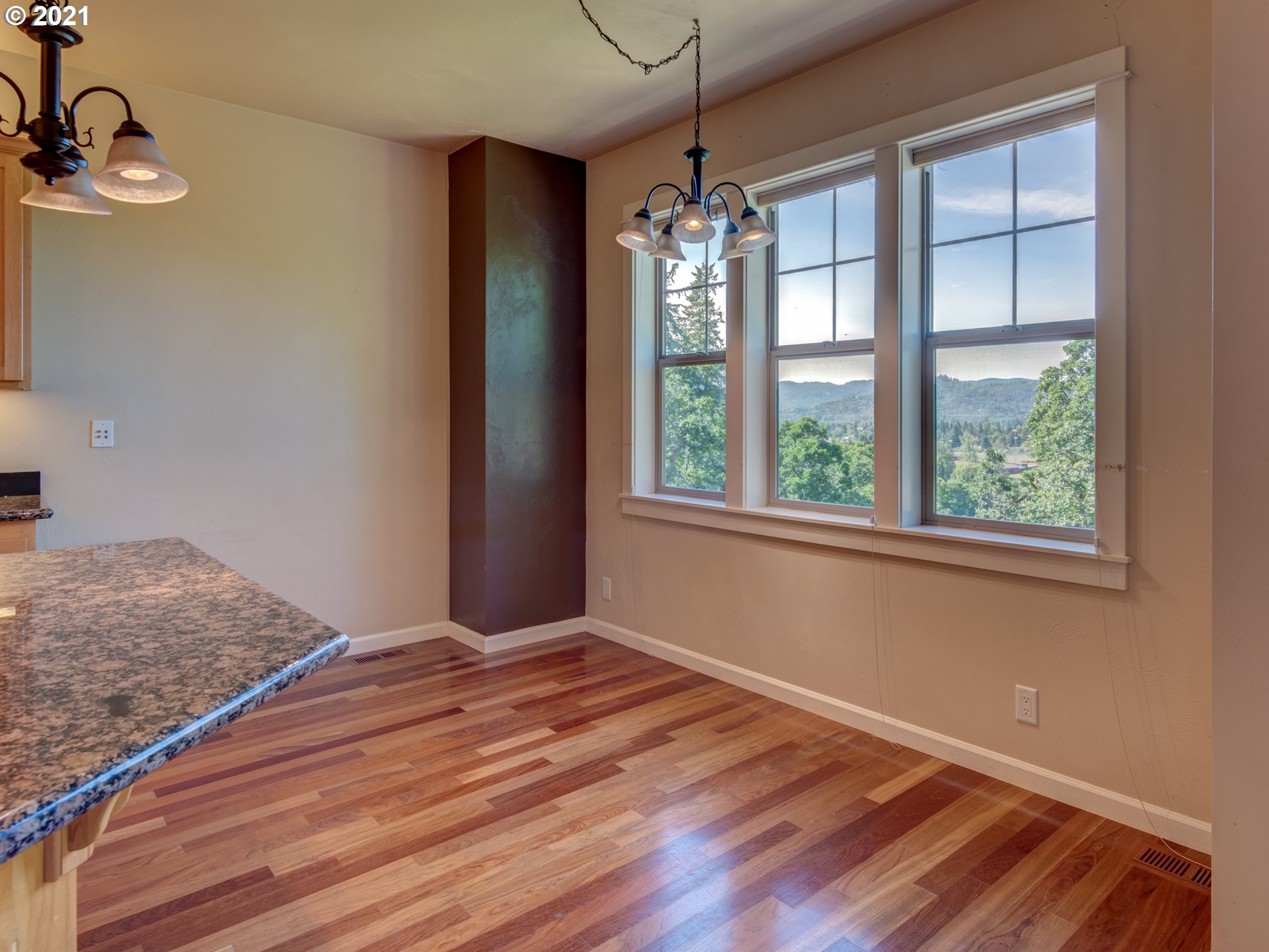 6244 Fernhill Loop Springfield, OR 97478 - Photo 7 of 32