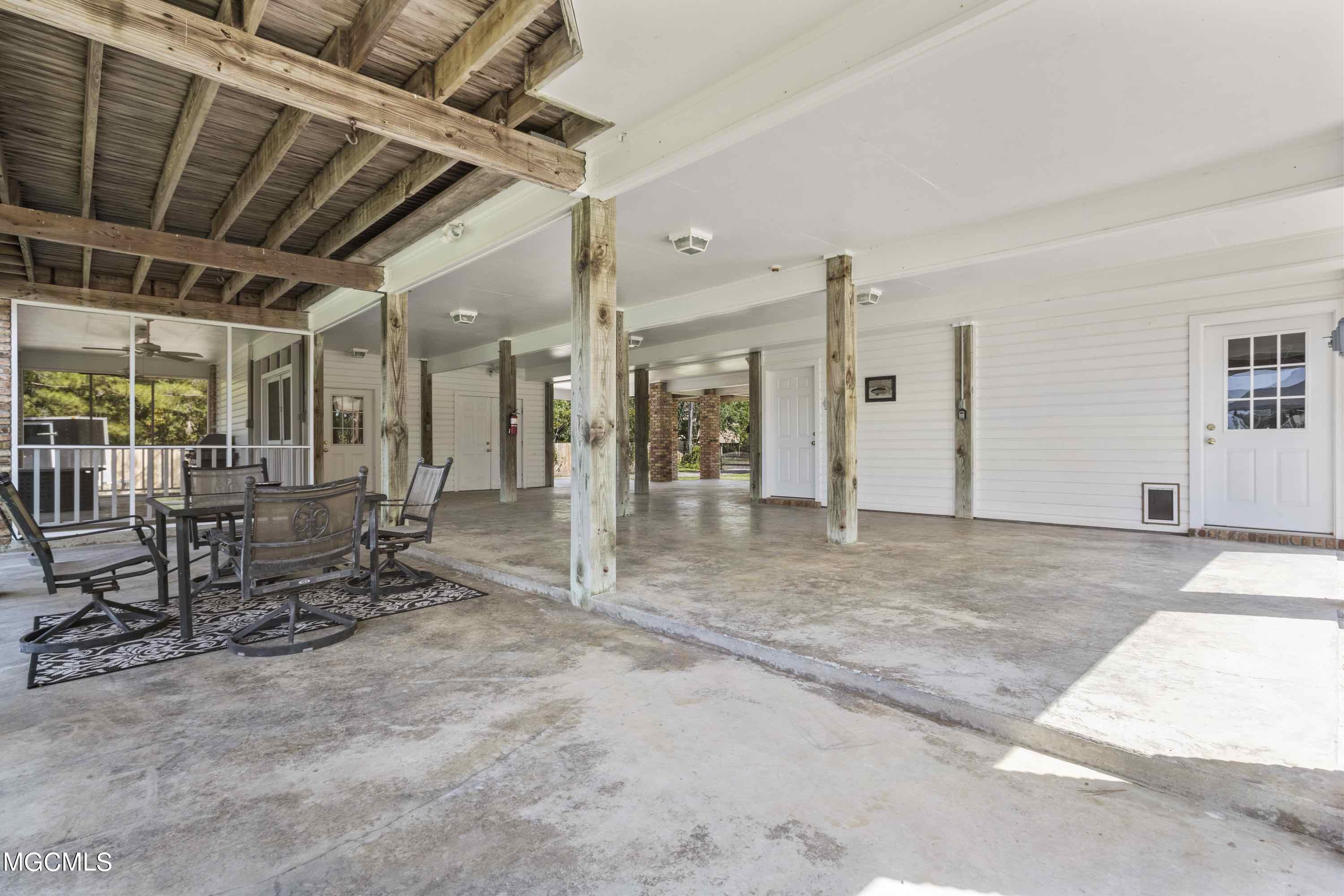 321 Garden Road Bay St. Louis, MS 39520 - Photo 48 of 66 044