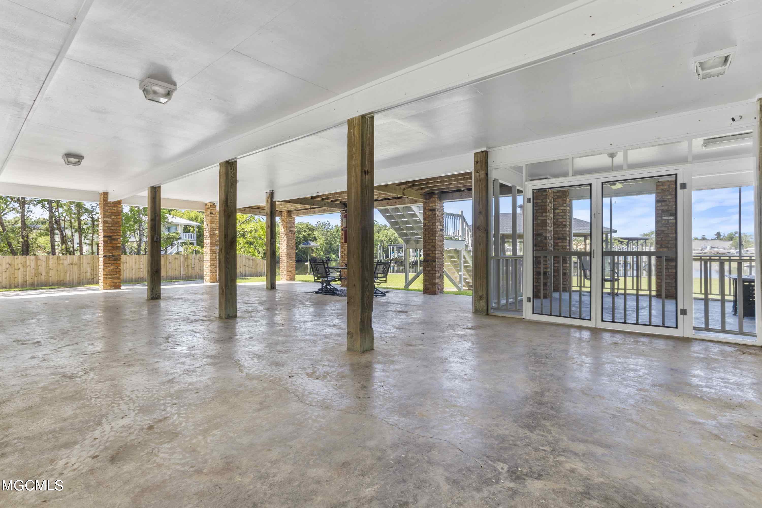 321 Garden Road Bay St. Louis, MS 39520 - Photo 49 of 66 047