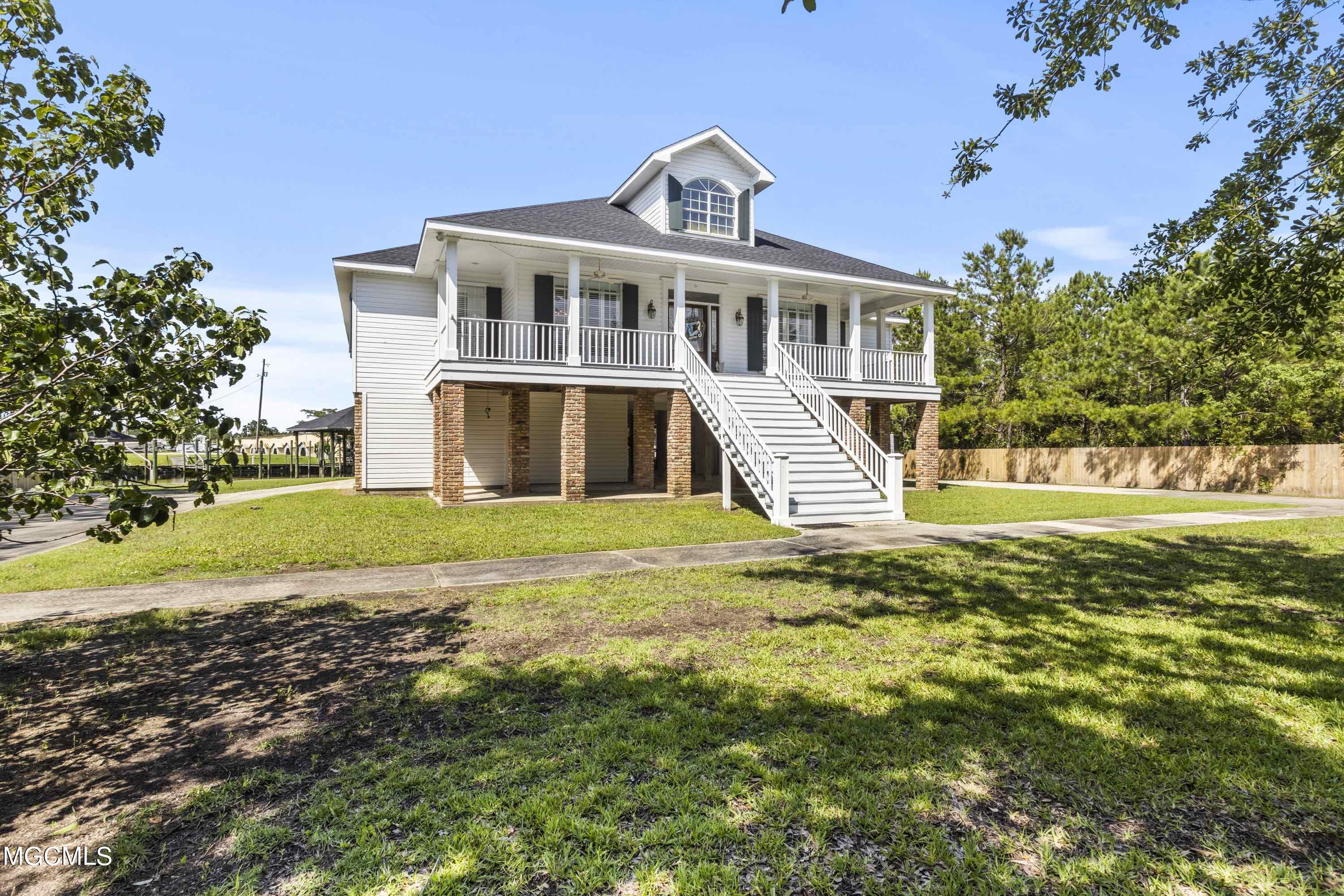 321 Garden Road Bay St. Louis, MS 39520 - Photo 63 of 66 004