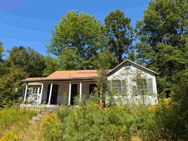 $324,000 | 1860 Presidential Highway, Jefferson, NH 03583