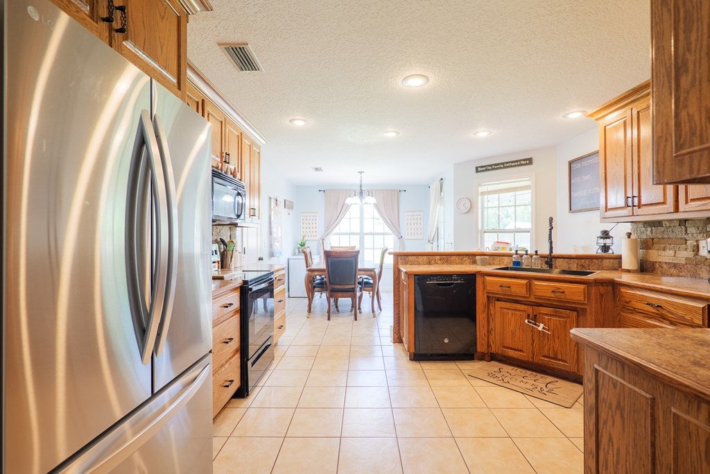 316 Smith Dairy Road Ray City, GA 31645 - Photo 5 of 24 Gallery Image 5