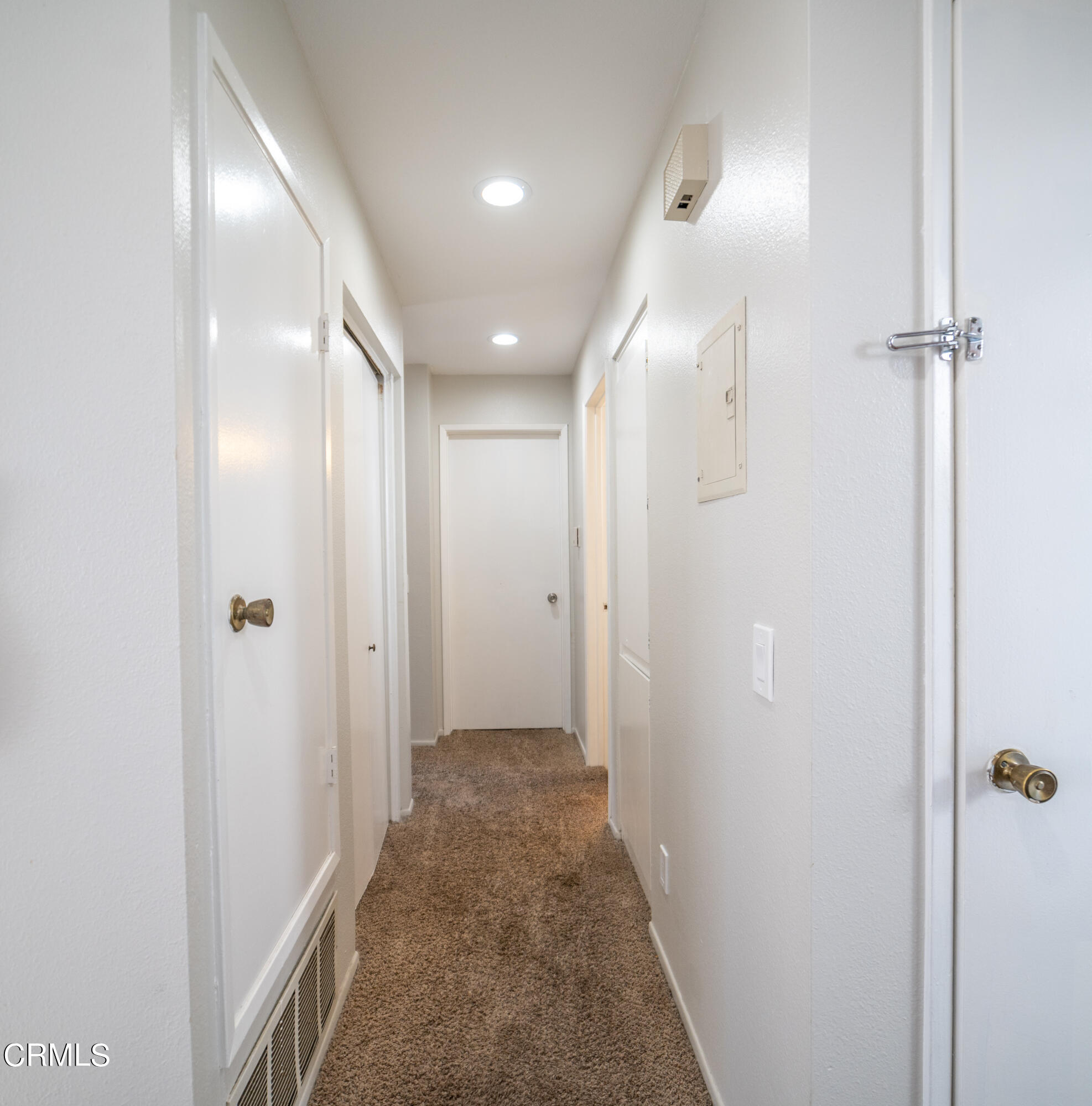 5170 Longfellow Way Oxnard, CA 93033 - Photo 9 of 12 a view of a hallway