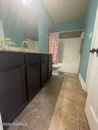 $1,900 | 16852 Glenwood Springs Drive, Greenwell Springs, LA 70739
