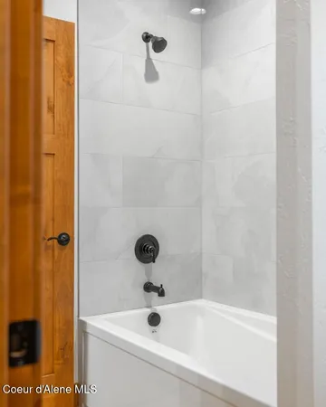 $998,047 | 10104 North Hubble Street, Hayden, ID 83835