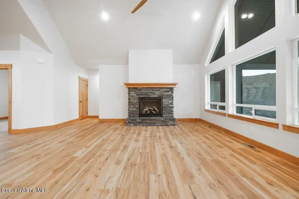 $998,047 | 10104 North Hubble Street, Hayden, ID 83835