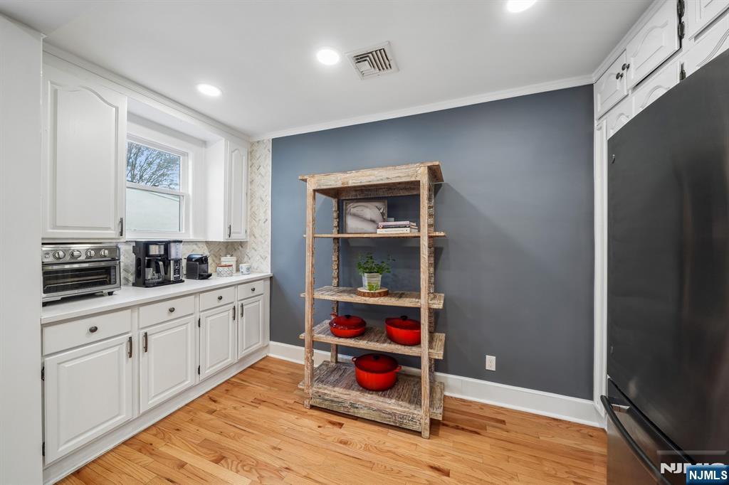 27 Otsego Road Verona, NJ 07044 - Photo 11 of 40