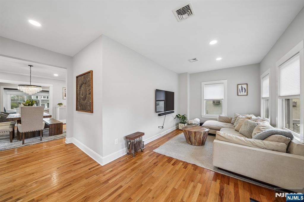 27 Otsego Road Verona, NJ 07044 - Photo 14 of 40