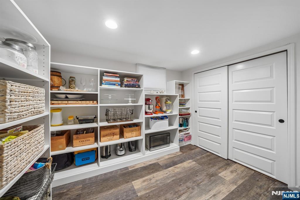 27 Otsego Road Verona, NJ 07044 - Photo 28 of 40