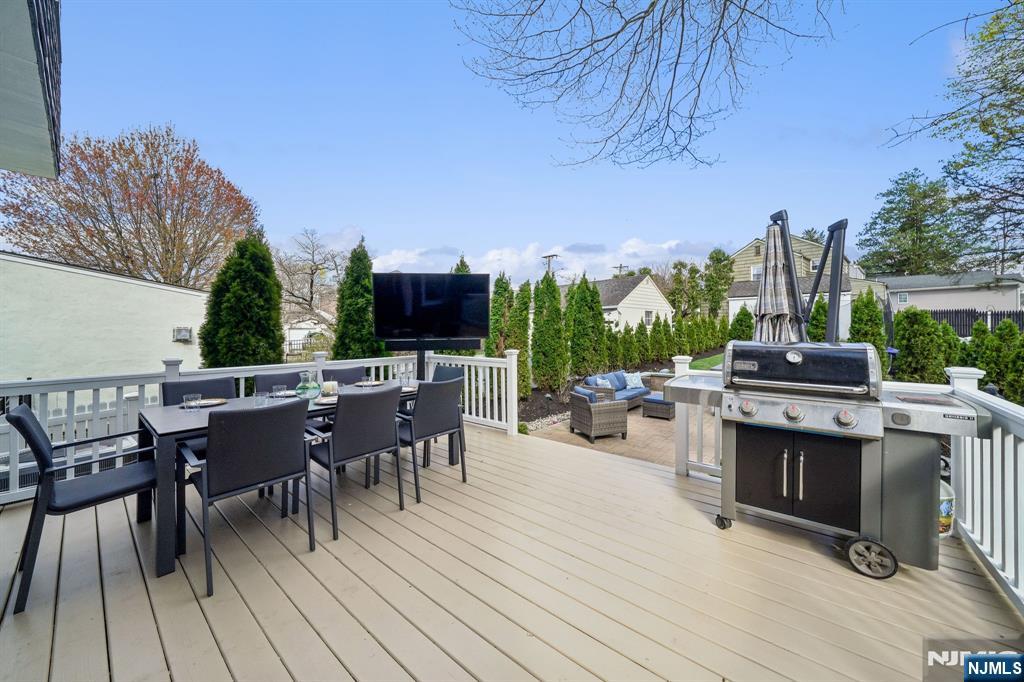 27 Otsego Road Verona, NJ 07044 - Photo 30 of 40