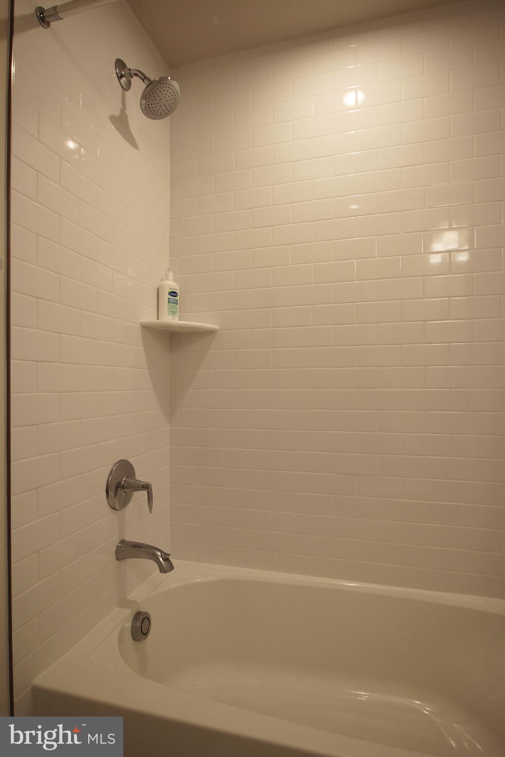 2107 Acadia Road Herndon, VA 20170 - Photo 7 of 30
