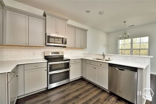 $2,900 | 293 McCrady Drive, Richmond Hill, GA 31324