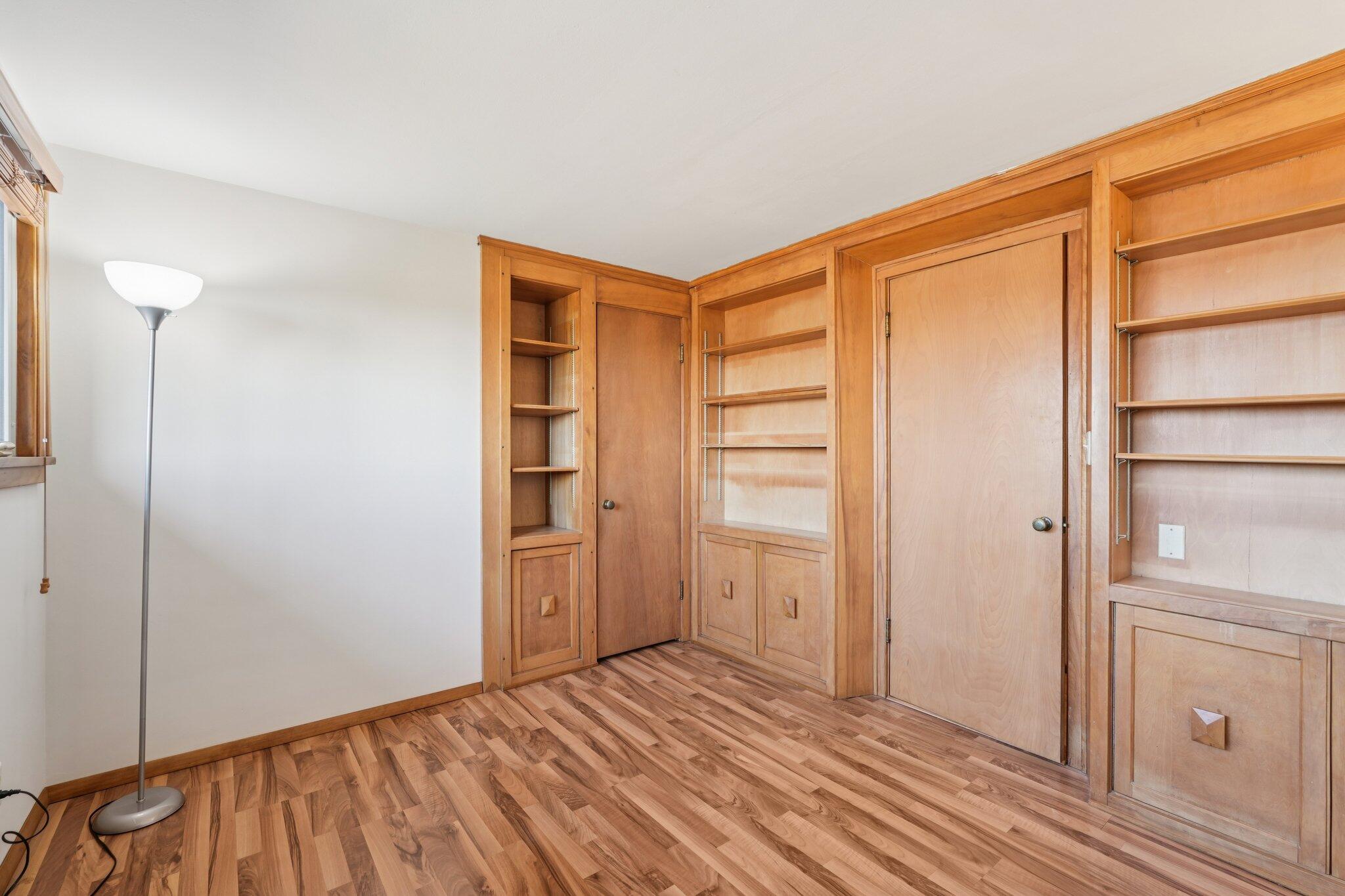 1009 Spring Valley Road Burlington, WI 53105 - Photo 18 of 46 More Built-Ins