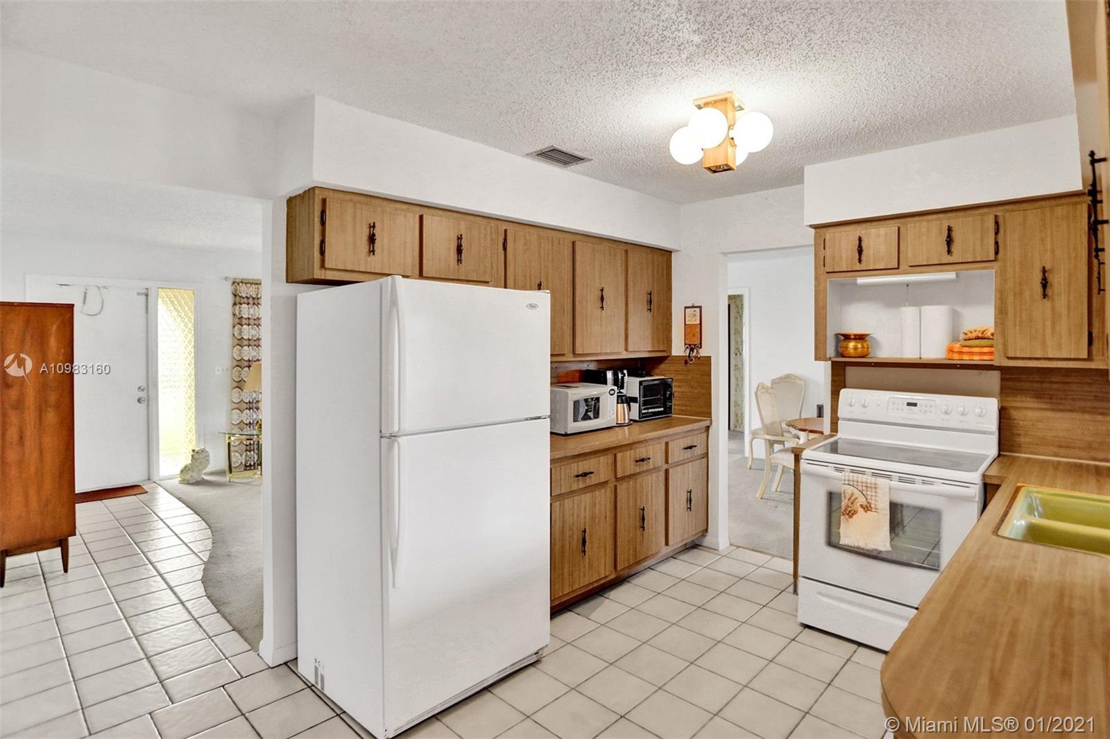 10856 Gantry Street Boca Raton, FL 33428 - Photo 10 of 39 Gallery Image 10