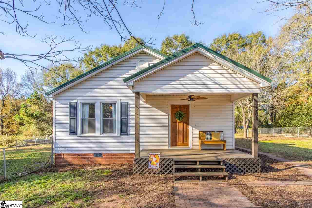 231 Coker Road Anderson, SC 29626 - Photo 1 of 31