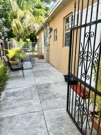 $1,300 | 3775 Northwest 13th Street, Miami, FL 33126