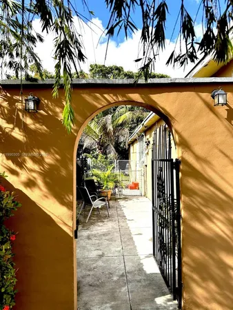 $1,300 | 3775 Northwest 13th Street, Miami, FL 33126