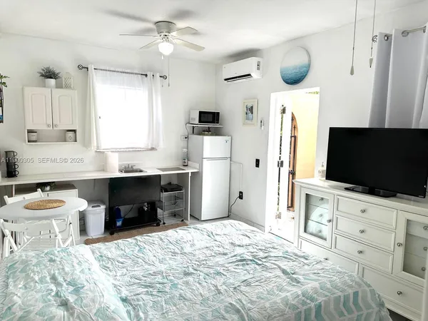 $1,300 | 3775 Northwest 13th Street, Miami, FL 33126