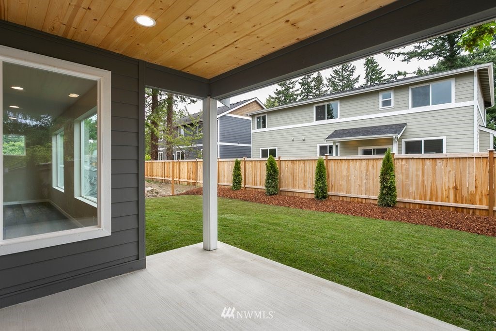 16214 114th Avenue Southeast Renton, WA 98055 - Photo 4 of 24