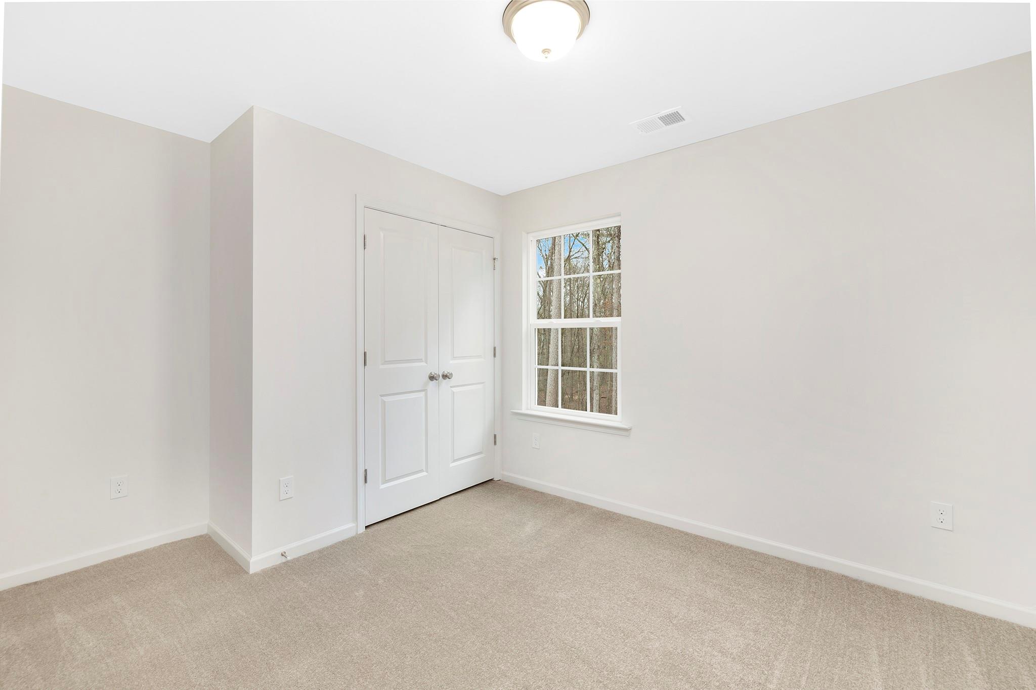 2535 Kelly Road Charlotte, NC 28216 - Photo 20 of 24 Gallery Image 20