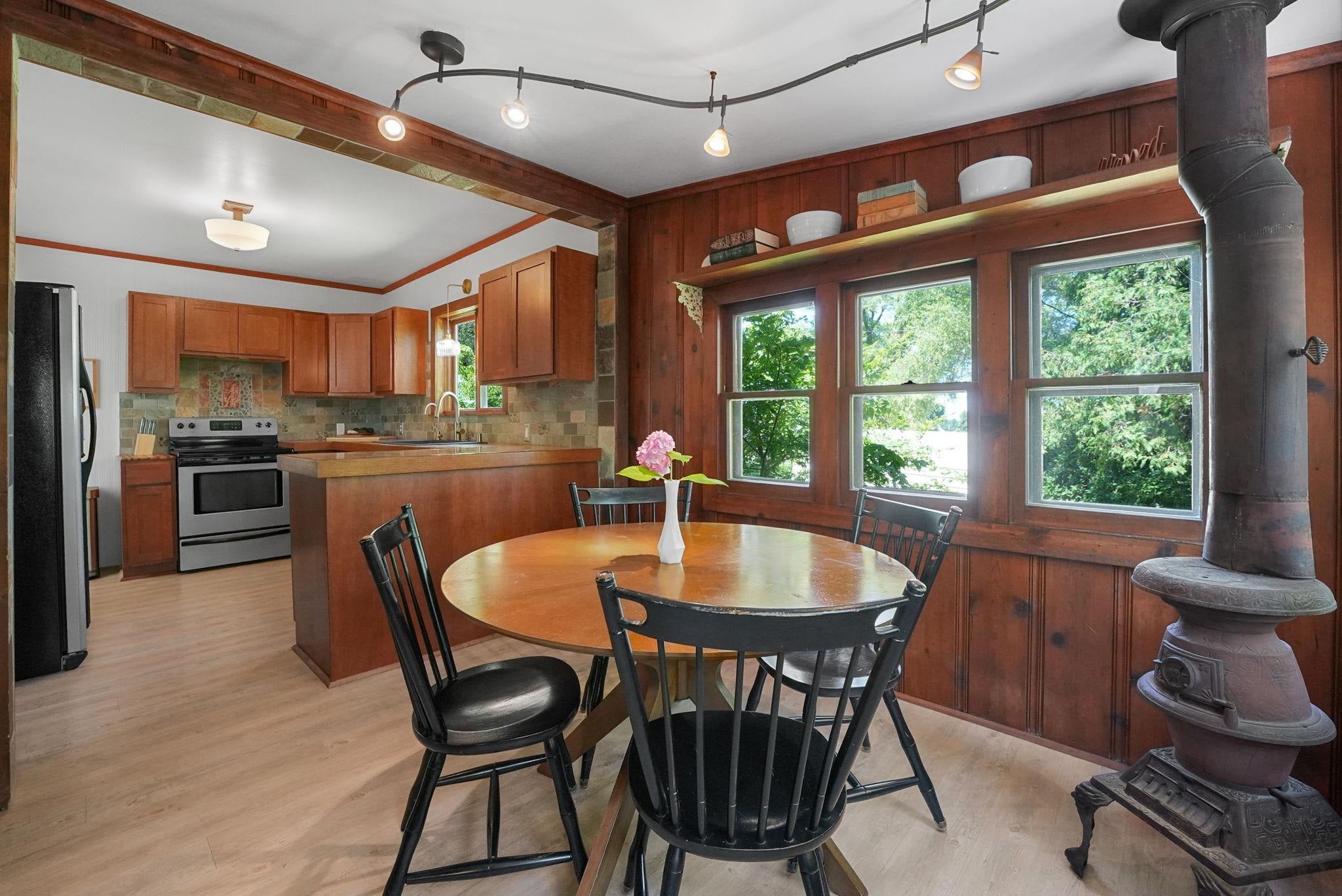 12372 Center Road Traverse City, MI 49686 - Photo 10 of 43 Gallery Image 10