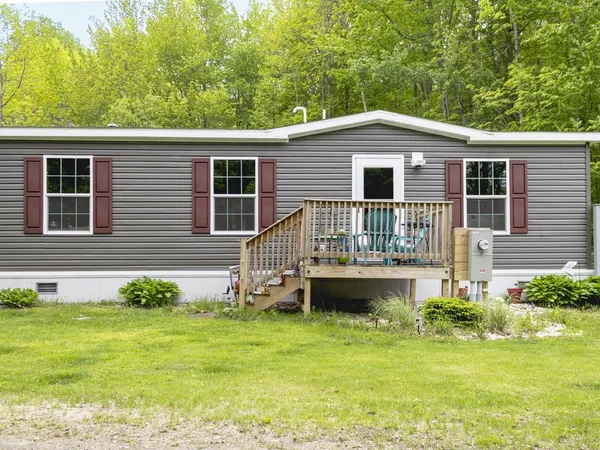 $275,000 | 33 McHugh Road, Barre Town, VT 05654