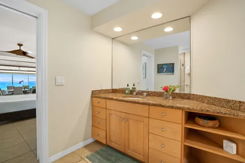 $2,495,000 | 5454 Ka Haku Road, Unit 307, Princeville, HI 96722