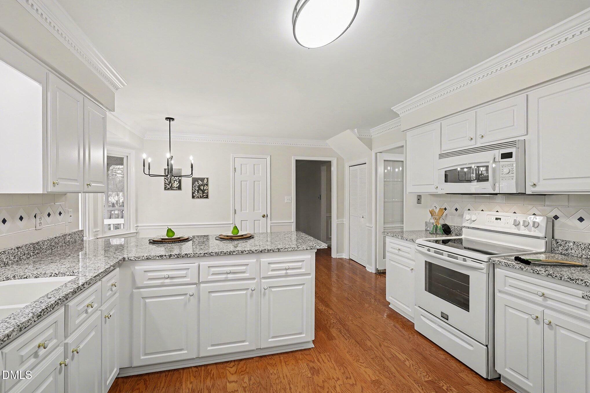 1708 Snow Wind Drive Raleigh, NC 27615 - Photo 13 of 31 013_img_5456_223