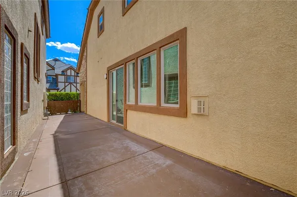 $3,000 | 9176 Worsley Park Place, Las Vegas, NV 89145