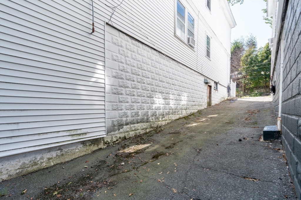 39 Cook Avenue, Unit 2 Chelsea, MA 02150 - Photo 25 of 27 Gallery Image 25