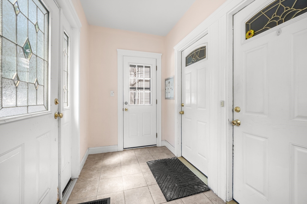 39 Cook Avenue, Unit 2 Chelsea, MA 02150 - Photo 3 of 27 Gallery Image 3