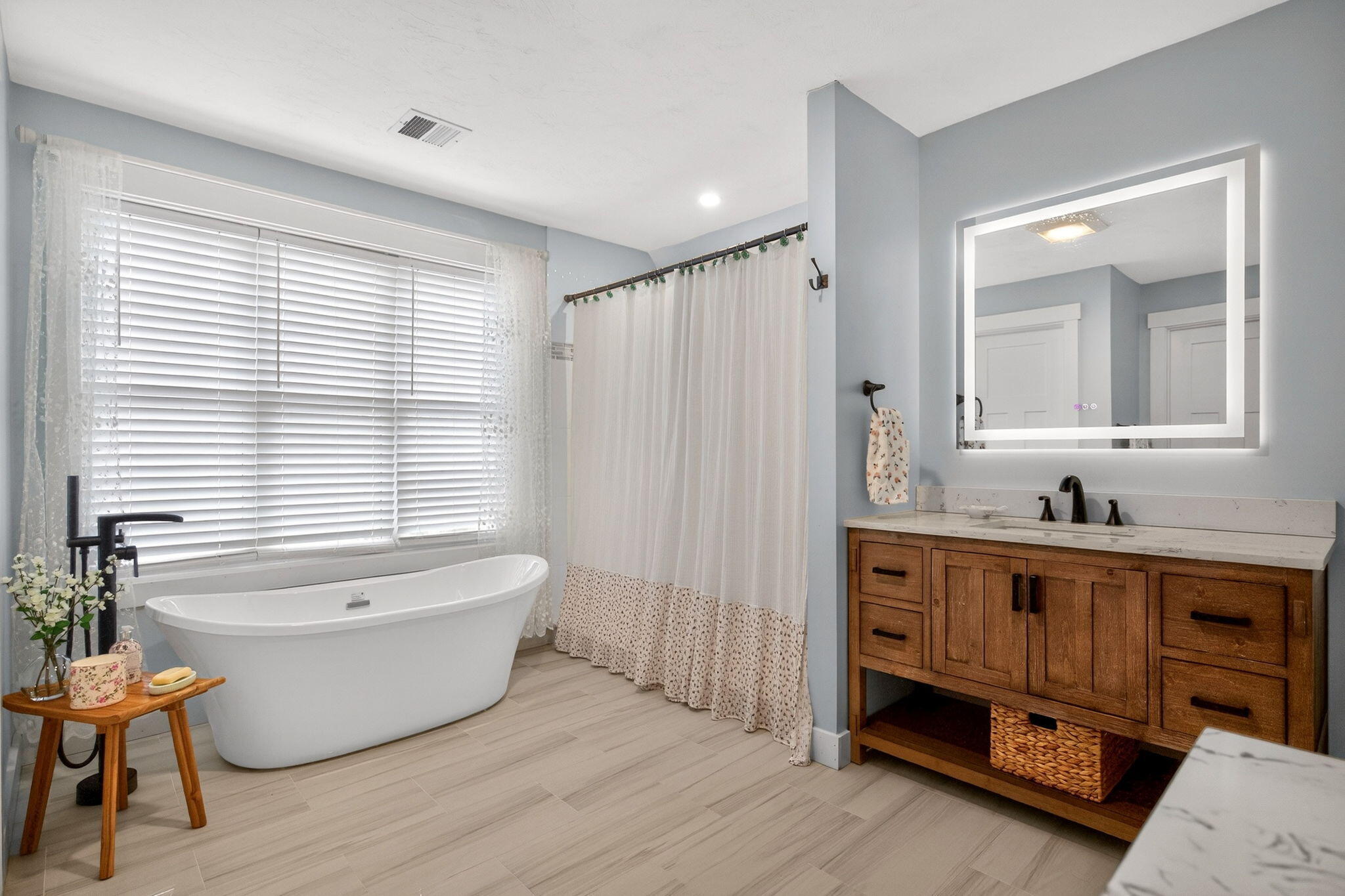 79 Neshobe Road Mashpee, MA 02649 - Photo 43 of 106 Primary Bath