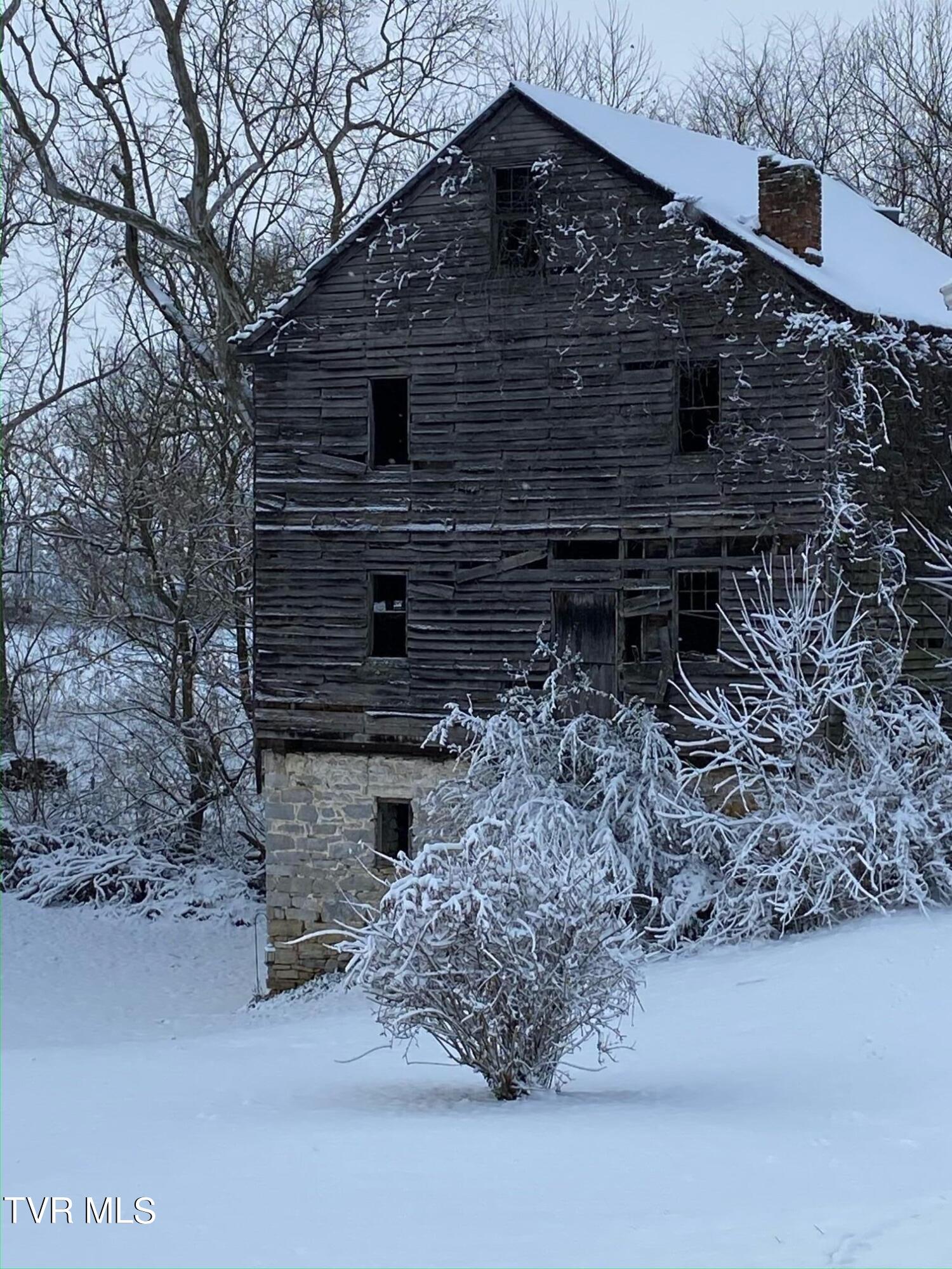 243 Bowmantown Road Jonesborough, TN 37659 - Photo 103 of 113 IMG_6304