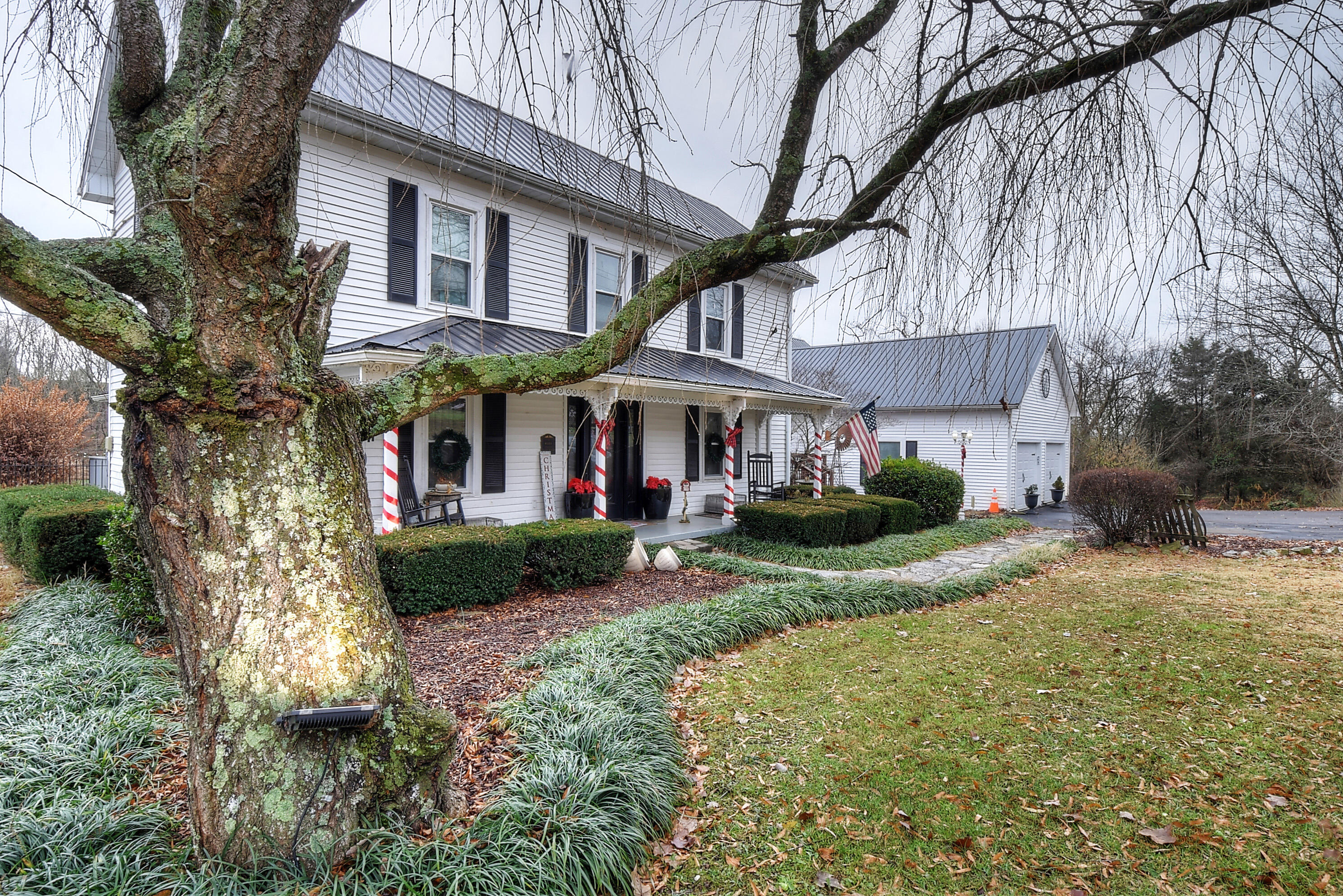 243 Bowmantown Road Jonesborough, TN 37659 - Photo 2 of 113 1