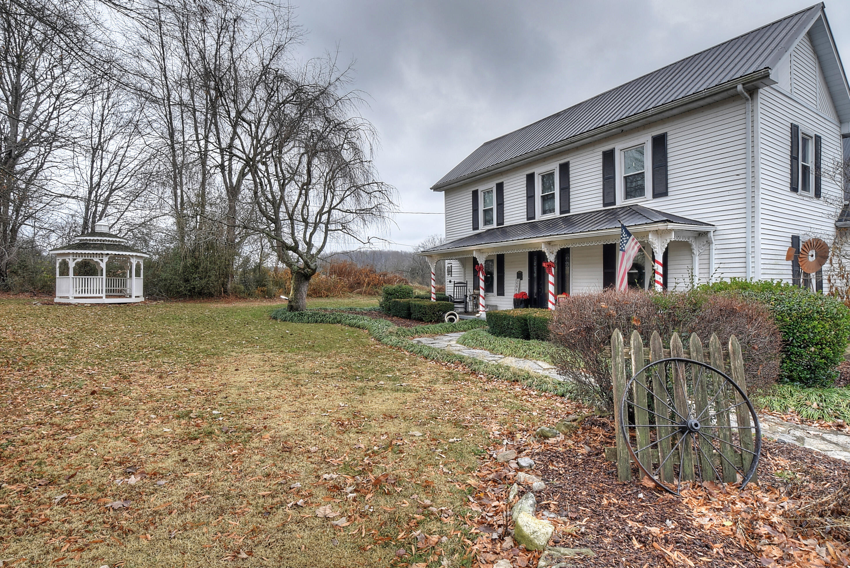 243 Bowmantown Road Jonesborough, TN 37659 - Photo 6 of 113 5