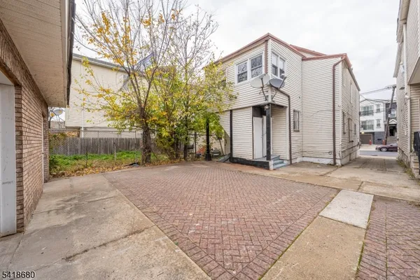 a view of an empty room with window