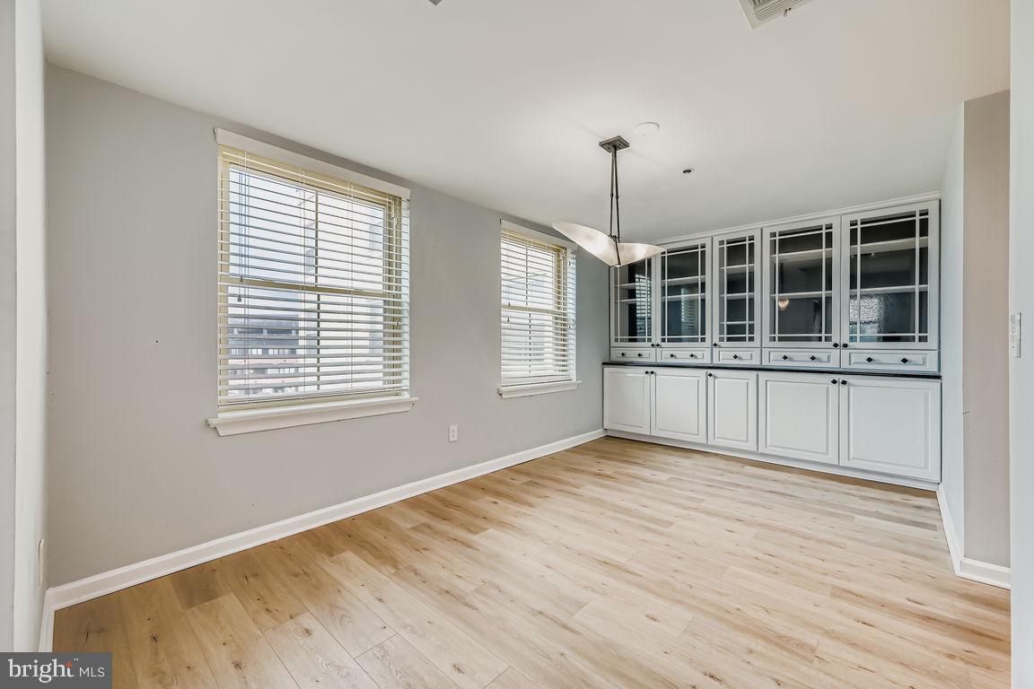960 Fell Street, Unit 616 Baltimore, MD 21231 - Photo 27 of 37 Dining area