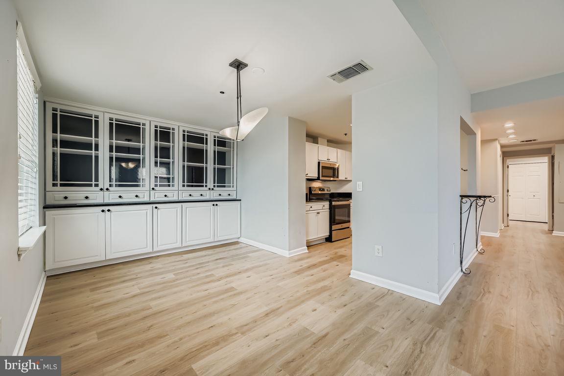 960 Fell Street, Unit 616 Baltimore, MD 21231 - Photo 4 of 37