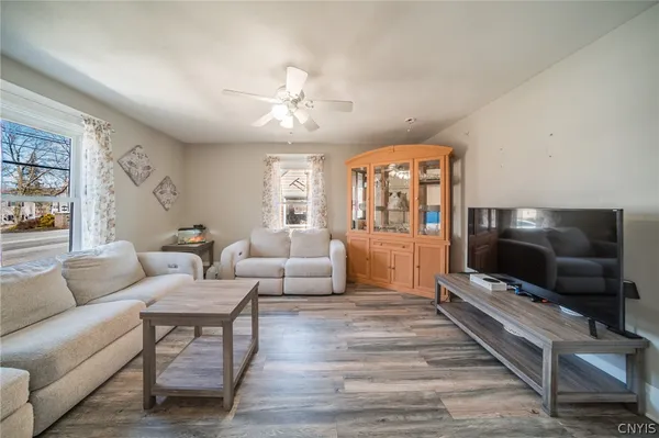 $275,000 | 461 South Main Street, Unit 1, Clay, NY 13212