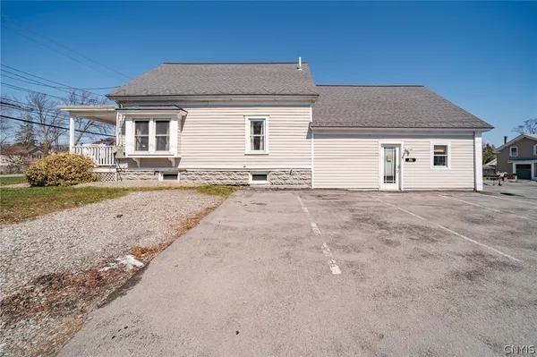$275,000 | 461 South Main Street, Unit 1, Clay, NY 13212