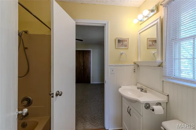 $270,000 | 803 Lovers Lane, Rolla, MO 65401