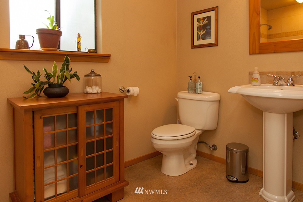 4238 Ridgewood Avenue Bellingham, WA 98229 - Photo 16 of 24 Gallery Image 16
