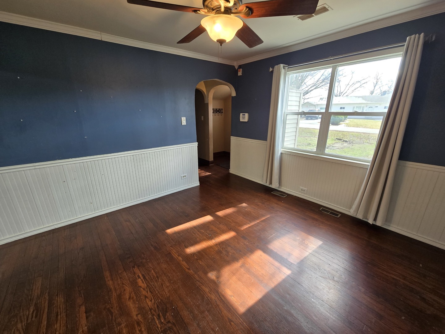 16517 Plainview Drive Markham, IL 60428 - Photo 5 of 30 wooden floor in an empty room with a window
