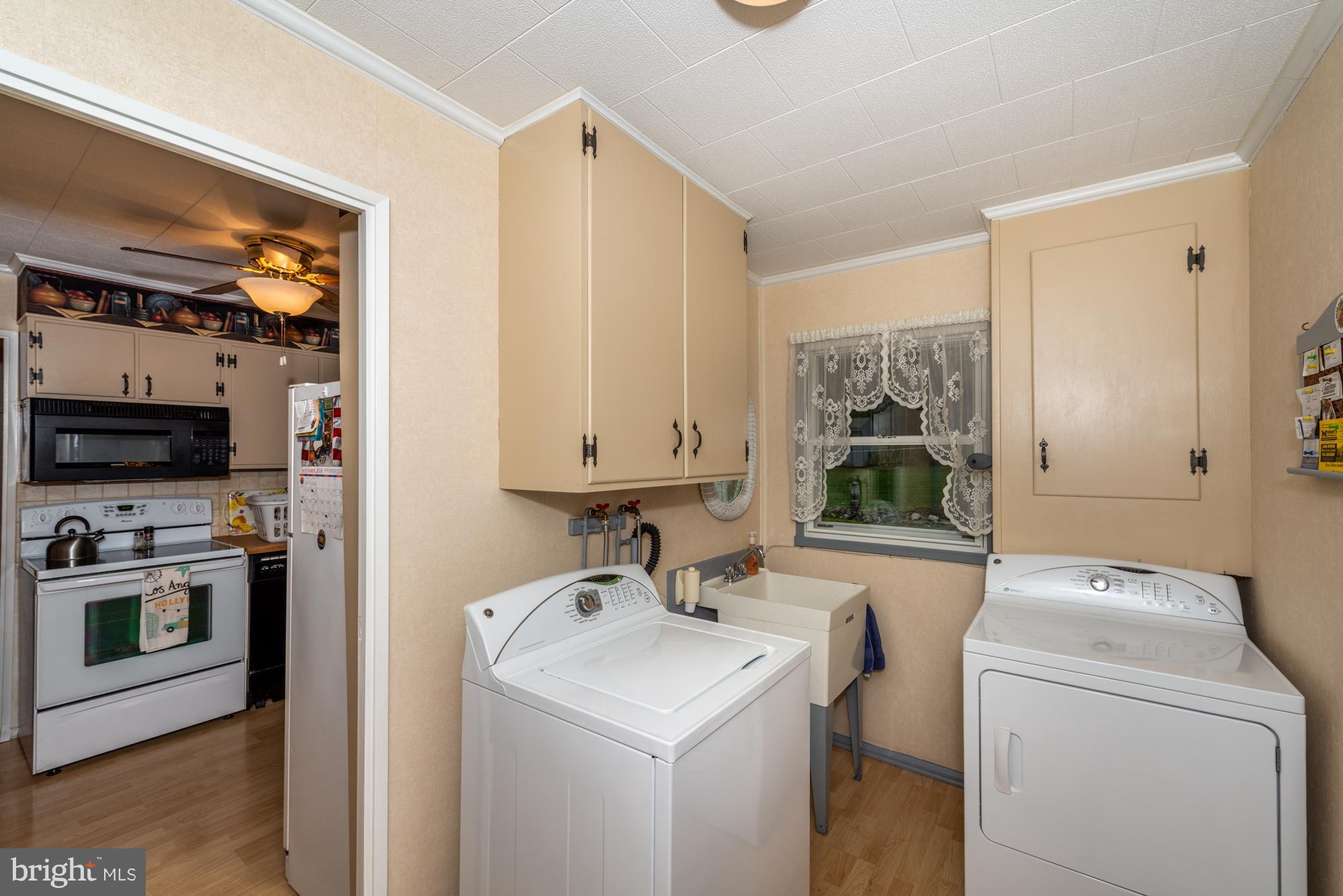 1602 Zarker Road Lancaster, PA 17601 - Photo 11 of 27 Dining