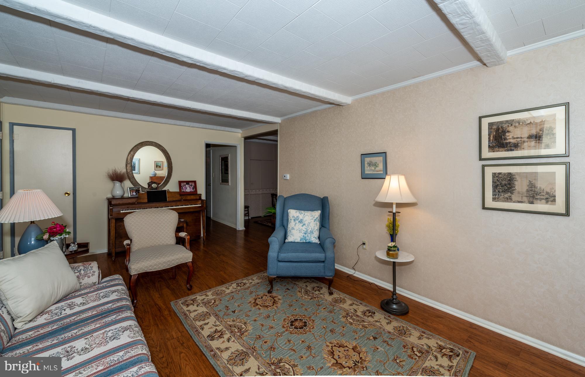 1602 Zarker Road Lancaster, PA 17601 - Photo 5 of 27 Living room