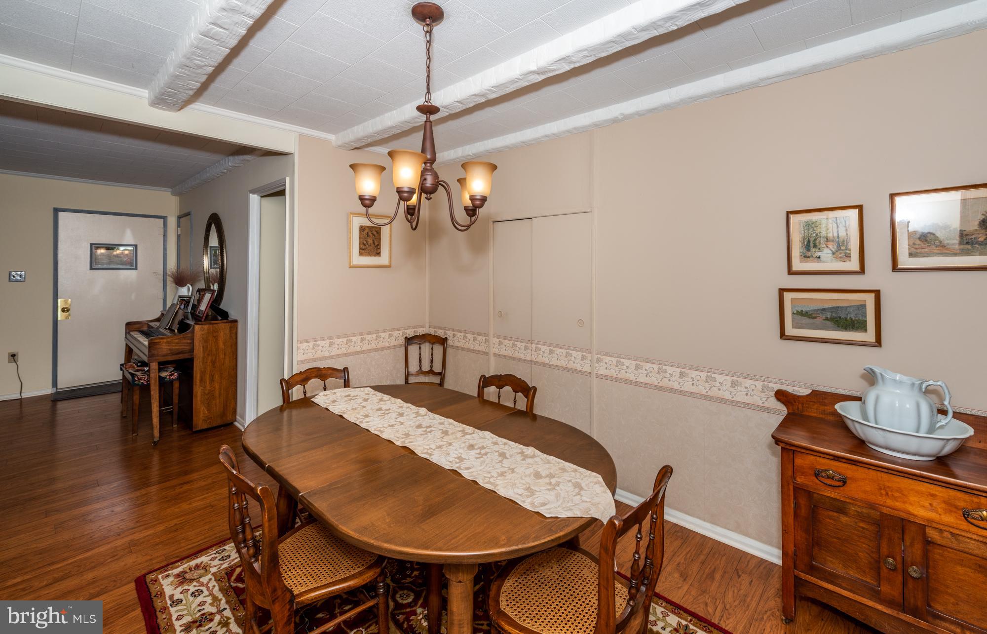 1602 Zarker Road Lancaster, PA 17601 - Photo 9 of 27 Dining