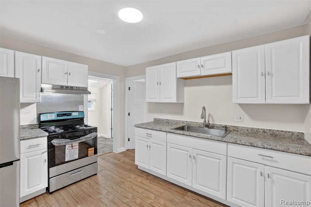4910 Hughes Road Lansing, MI 48910 - Photo 14 of 27